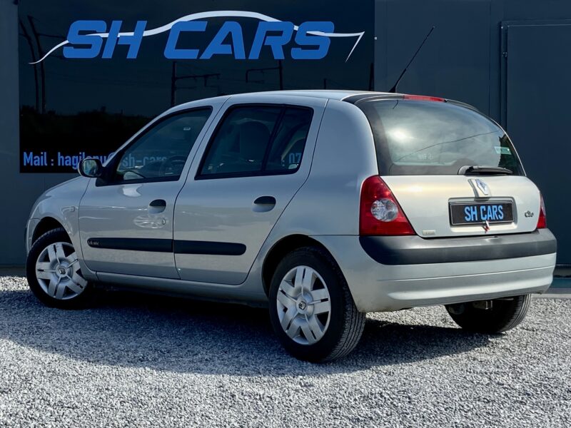 RENAULT CLIO 2003