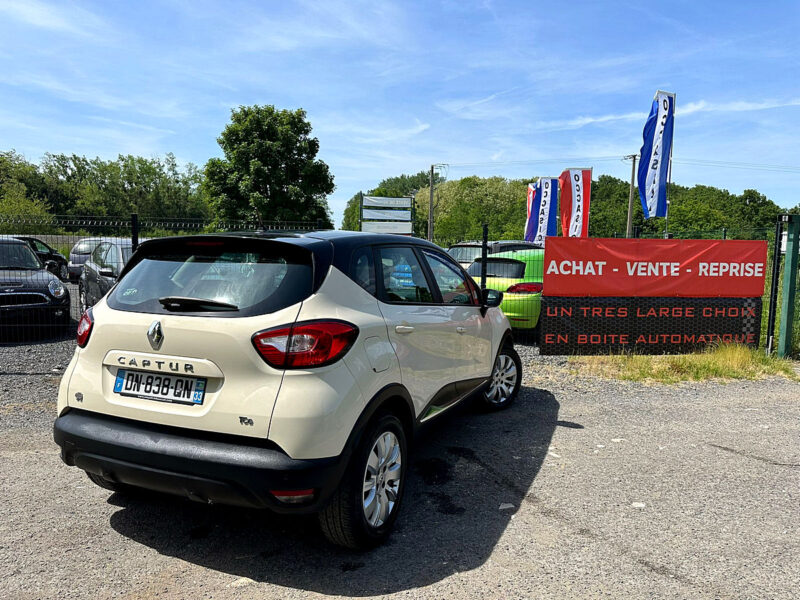 RENAULT CAPTUR 2015 - 43277 KM