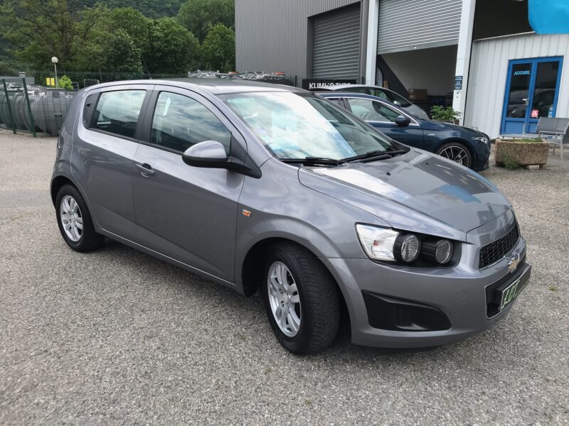 CHEVROLET AVEO - 1.2 i 86cv LT 16V hatchback - GARANTIE 6 MOIS