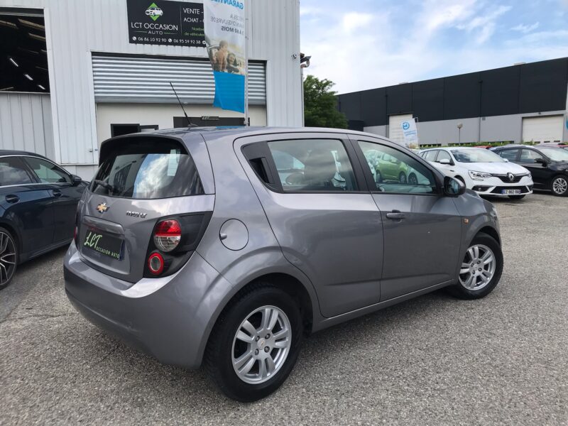 CHEVROLET AVEO - 1.2 i 86cv LT 16V hatchback - GARANTIE 6 MOIS