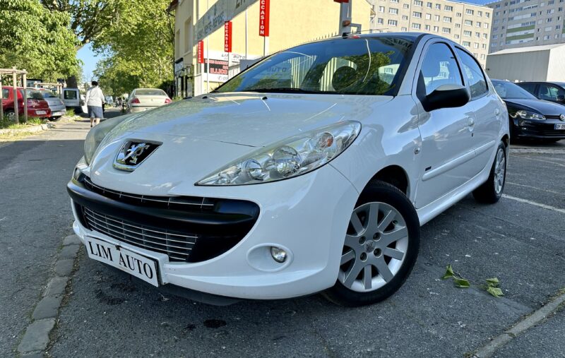 PEUGEOT 206+ 2011