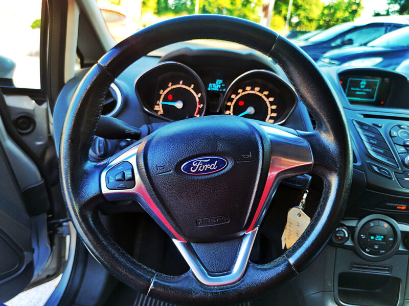 FORD FIESTA VI  2015