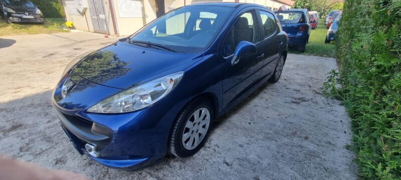 Peugeot 207 1.6 HDI 16V 90CH BLUE LION PREMIUM