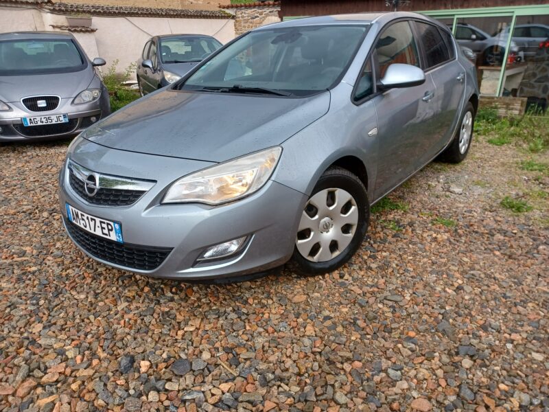 OPEL ASTRA J 2010