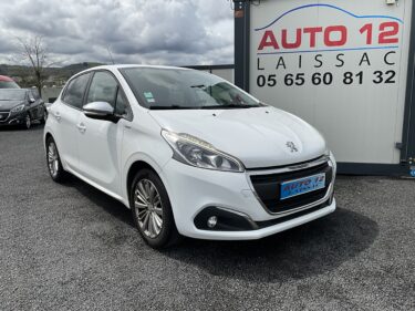 PEUGEOT 208  2018