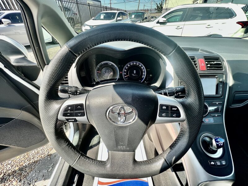 TOYOTA AURIS DYNAMIC GPS 2012