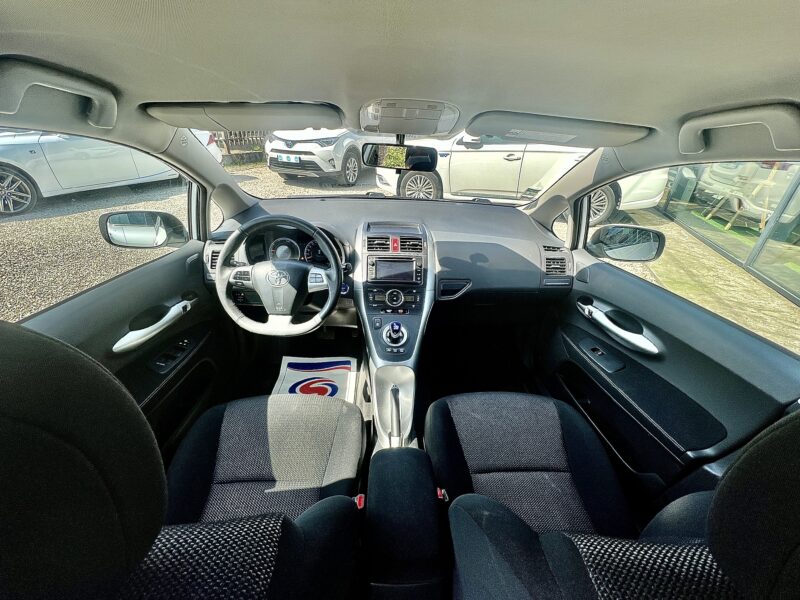 TOYOTA AURIS DYNAMIC GPS 2012