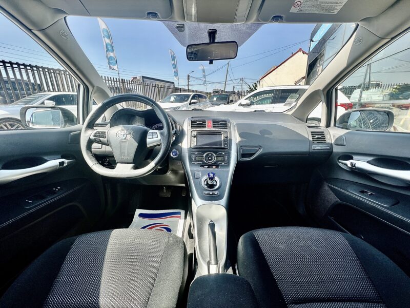 TOYOTA AURIS DYNAMIC GPS 2012