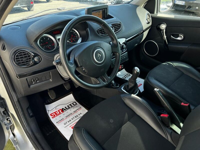 RENAULT CLIO III 2011