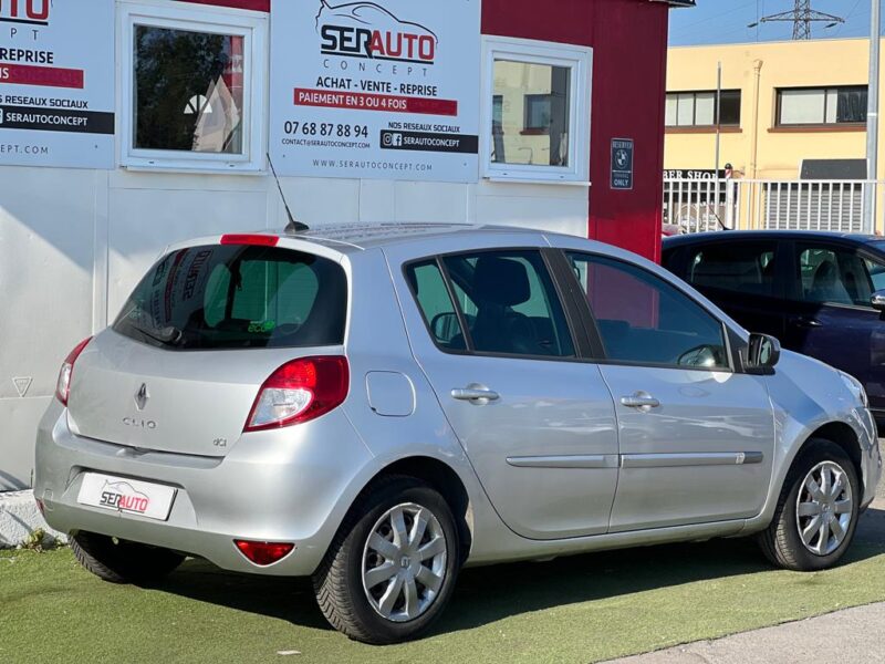 RENAULT CLIO III 2011