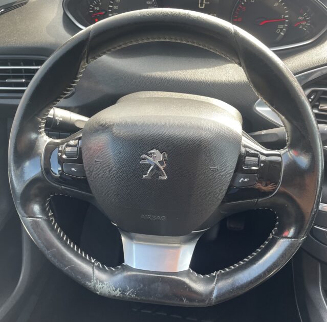 PEUGEOT 308 2016