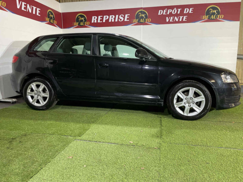 AUDI A3 Sportback 2009 1.9 TDI 105cv