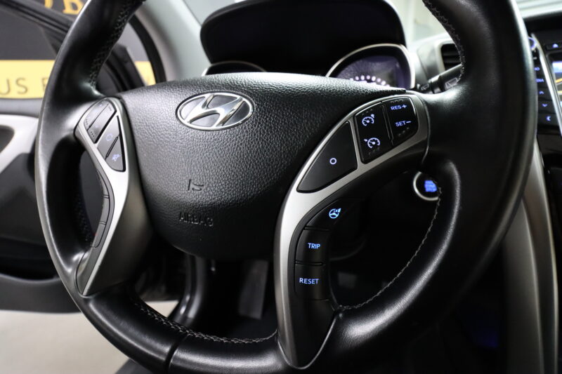 HYUNDAI I30 2012