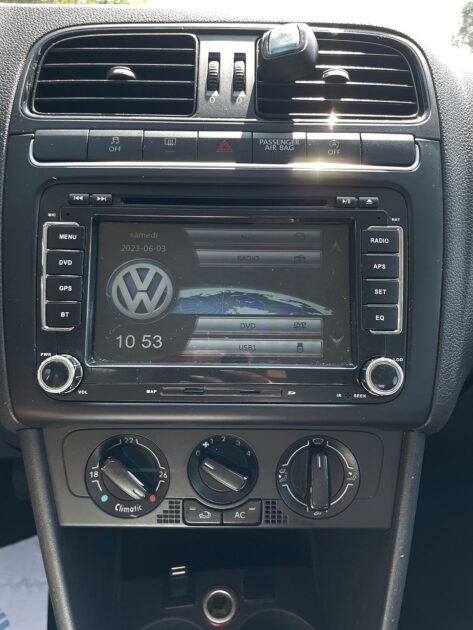 VOLKSWAGEN POLO V 2010