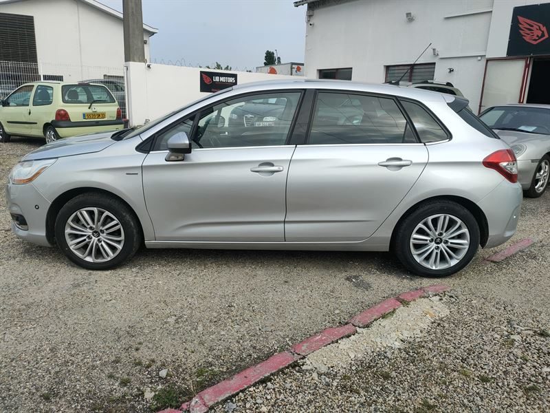 CITROEN C4 1,6 E-HDI 115 EXCLUSIVE