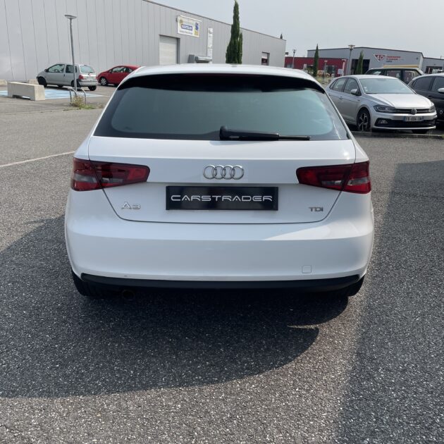 AUDI A3 1.6 TDI 110cv Attraction