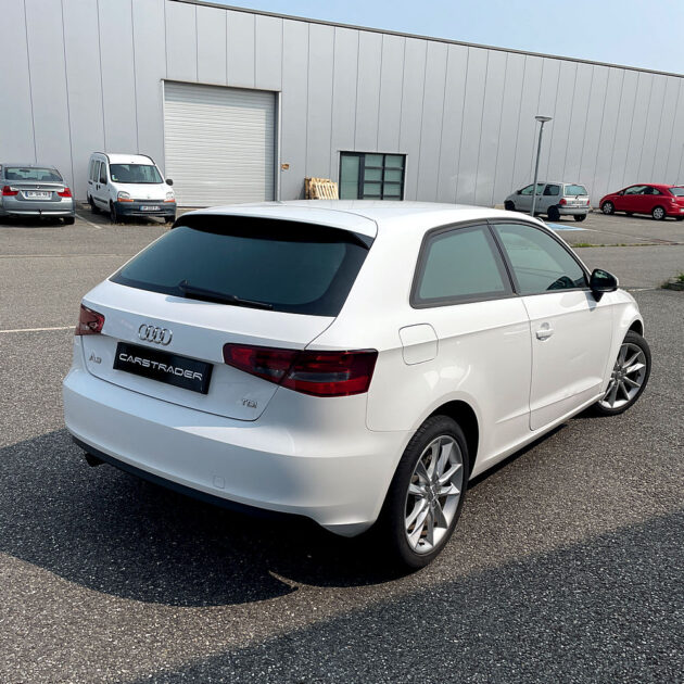 AUDI A3 1.6 TDI 110cv Attraction