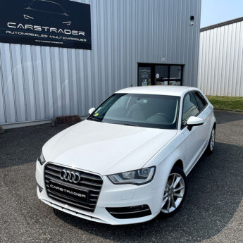 AUDI A3 1.6 TDI 110cv Attraction