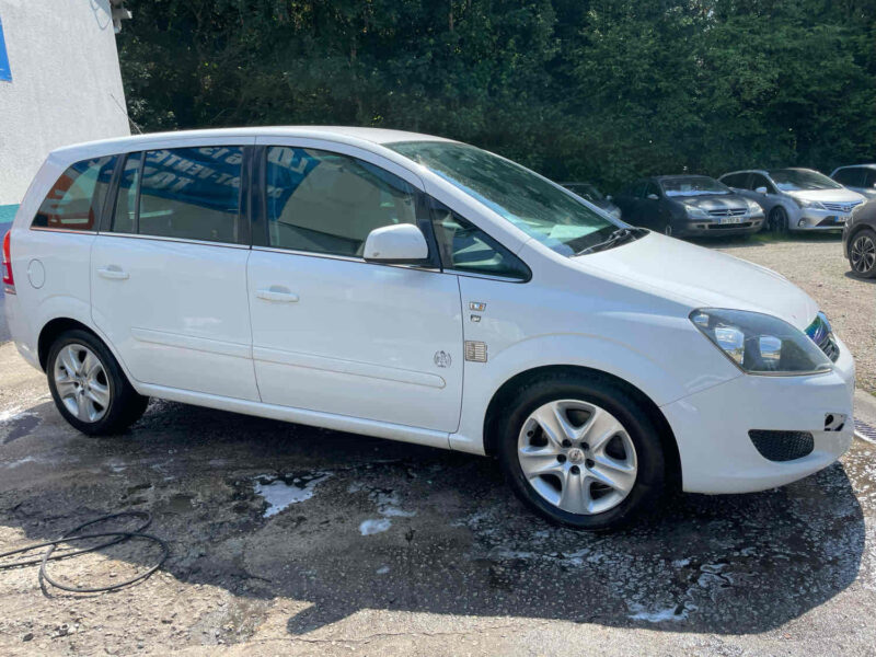 OPEL ZAFIRA / ZAFIRA FAMILY B 2011