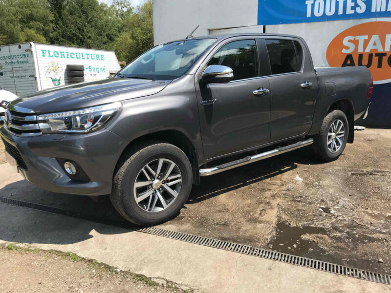 TOYOTA HILUX VIII Pick-up 2017