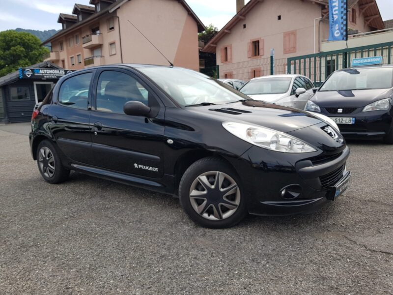 PEUGEOT 206+ 1.1i 60CV TRENDY