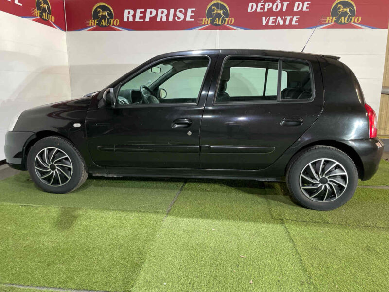 RENAULT CLIO II 2011 1.5 64cv