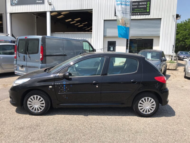 PEUGEOT 206 + *ÉDITION SPÉCIALE* 1.4 hdi FAP Blue lion 68cv - GARANTIE 6 MOIS