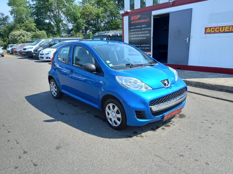 PEUGEOT 107 2009