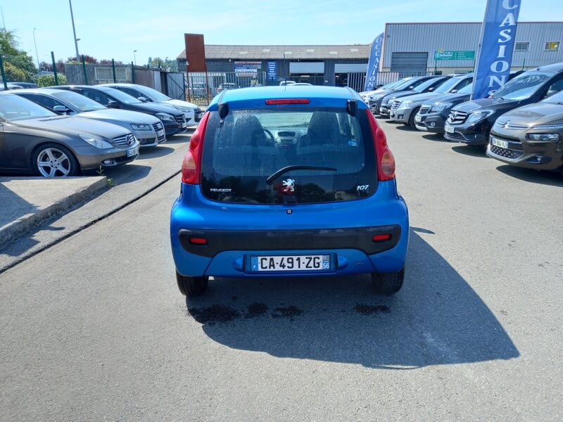 PEUGEOT 107 2009