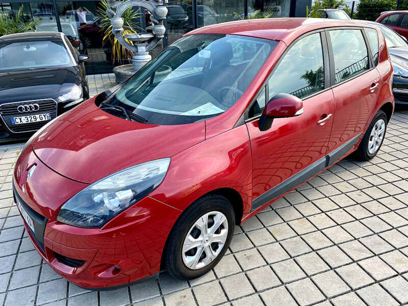 RENAULT SCÉNIC III 1.5 dCi 110cv