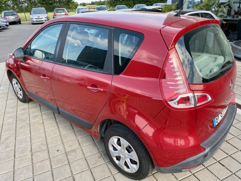 RENAULT SCÉNIC III 1.5 dCi 110cv