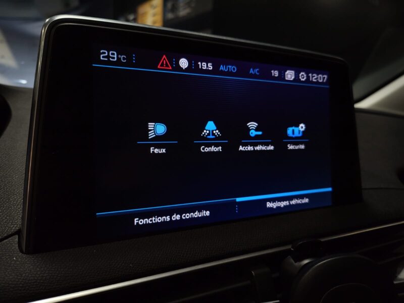 PEUGEOT 3008 1.2 130 CV  ACTIVE BUSINESS APPLE CARPLAY / REGULATEUR / HIST COMPLET