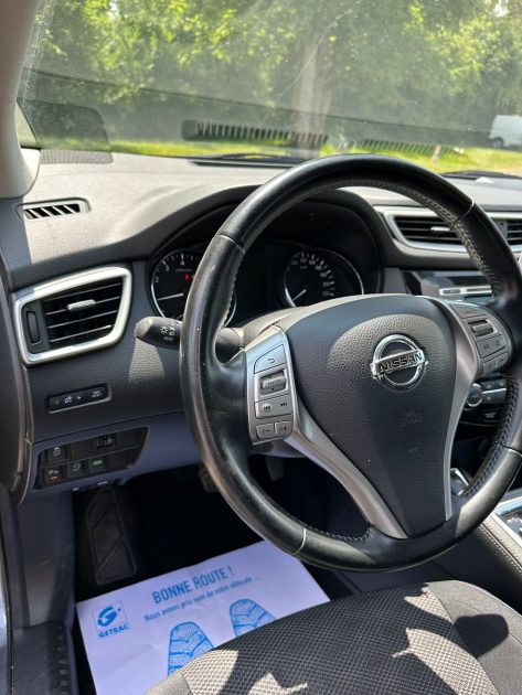 NISSAN QASHQAI II SUV 2015 - 70058 KM