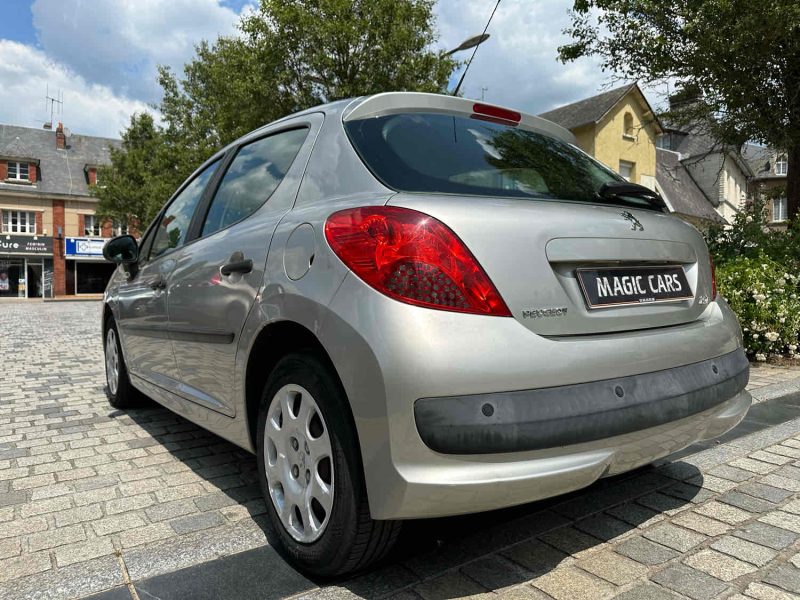 PEUGEOT 207 2006