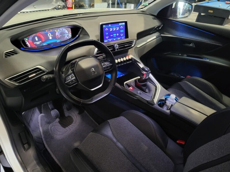 PEUGEOT 3008 1.2 THP ALLURE 130 cv ALLURE CAMERA / COCKPIT / ACC / APPLE CARPLAY