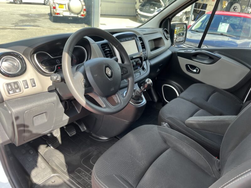 RENAULT TRAFIC III Camionnette 2019