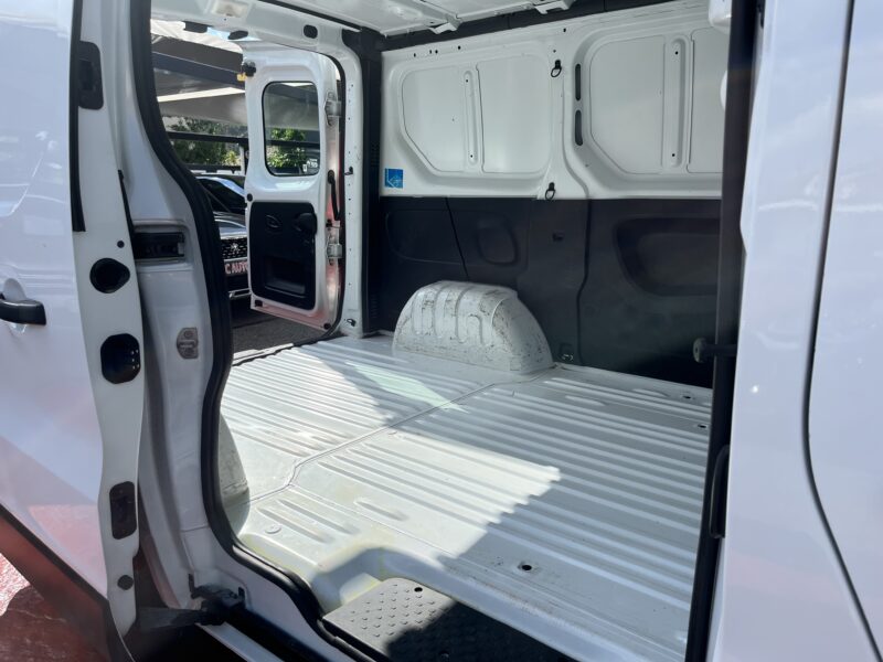 RENAULT TRAFIC III Camionnette 2019