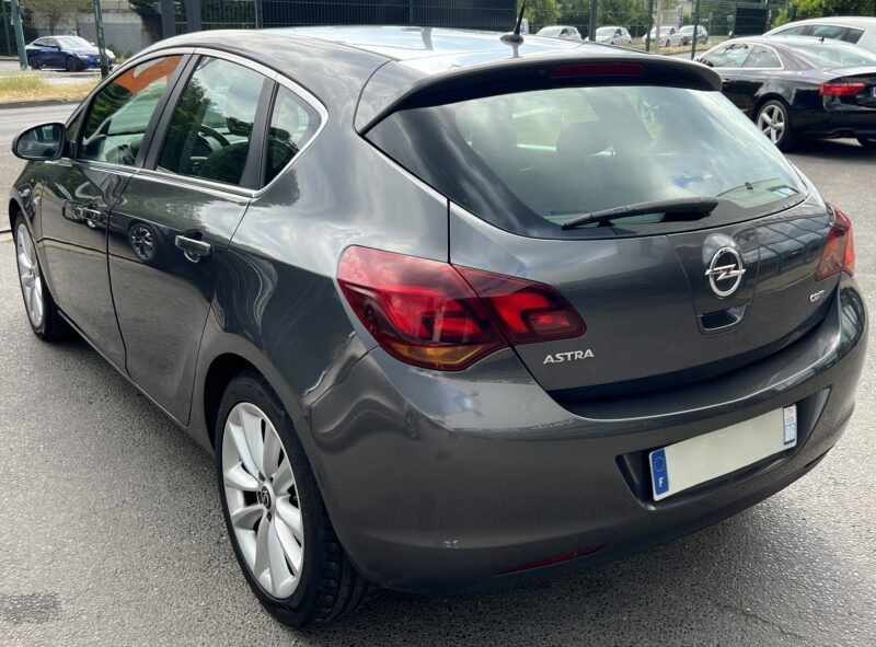 OPEL ASTRA J IV 1.7 CDTI 125 Cv 5 PORTES / CRIT AIR 2 - Garantie1an