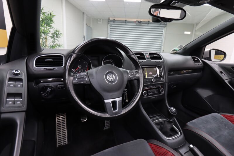 VOLKSWAGEN GOLF Cabriolet  2011