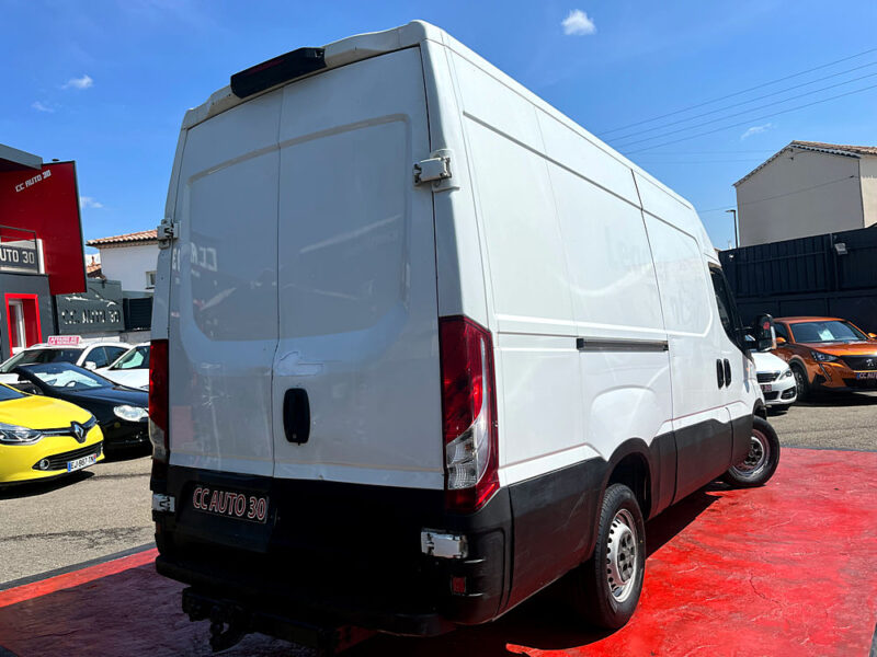 IVECO DAILY VI Camionnette 2016