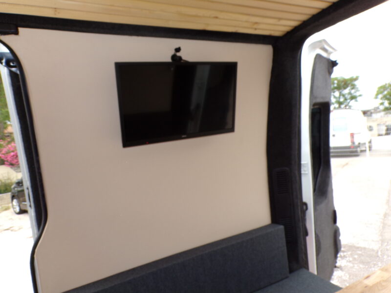 RENAULT MASTER III Camionnette 2013