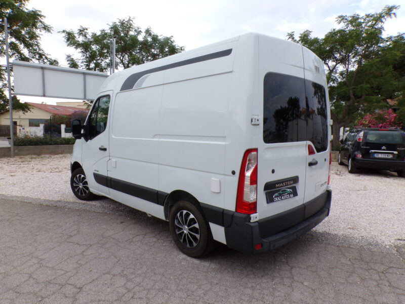 RENAULT MASTER III Camionnette 2013