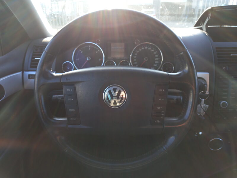 VOLKSWAGEN TOUAREG 2006