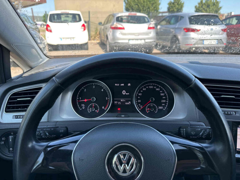 VOLKSWAGEN GOLF VII 2015