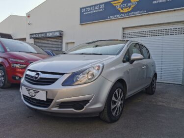 OPEL CORSA D 2010