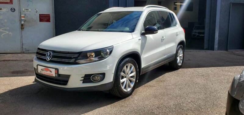 VOLKSWAGEN TIGUAN 2015