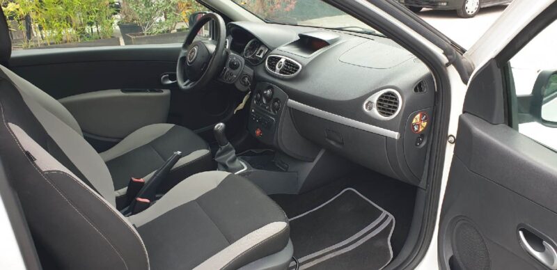 RENAULT CLIO III 2012