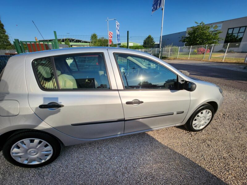 RENAULT CLIO III 2007