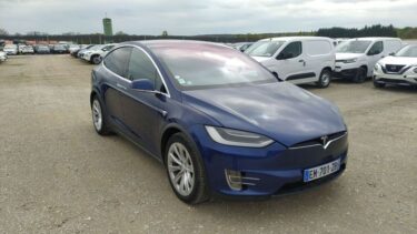 TESLA MODEL X 90D 