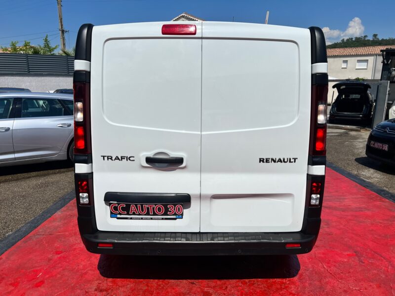 RENAULT TRAFIC 2019